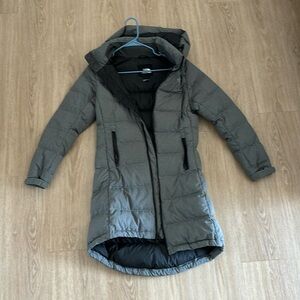 North face parka. Fantastic condition